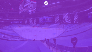 Arena vazia em jogo da NHL na bolha
