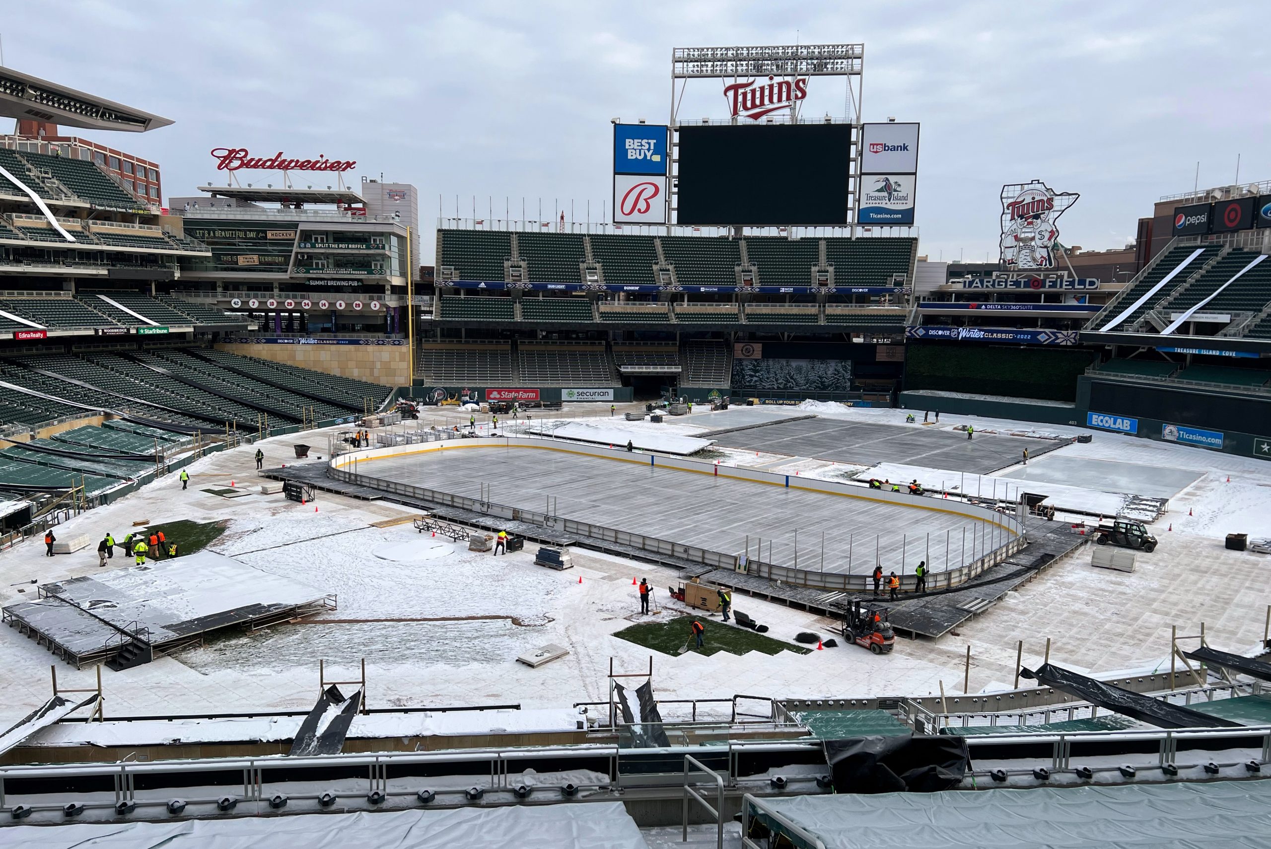 Target Field, em Minneapolis, onde irá acontecer o NHL WInter Classic 2021.